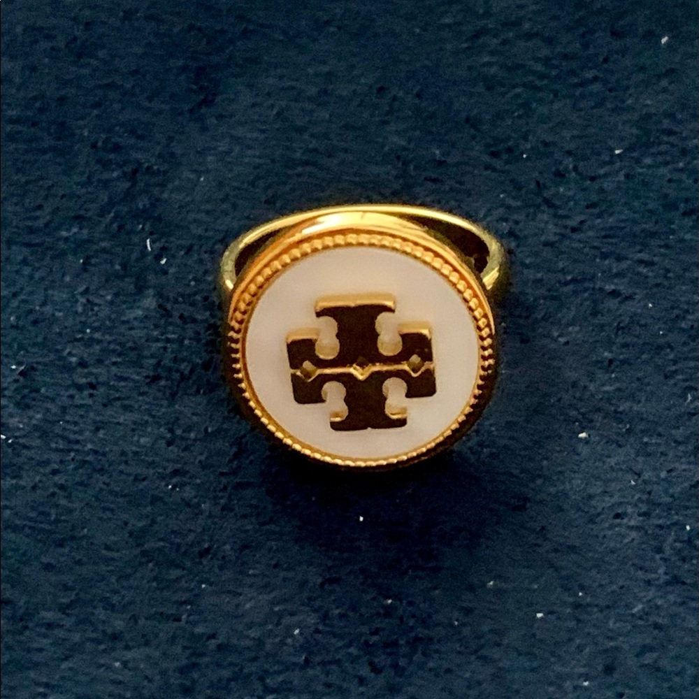 💢SOLD💢🆕JUST IN OFFER-TORY BURCH EARRINGS PRICE FIRM - Picture 4 of 7